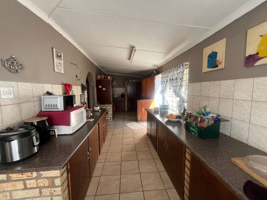 4 Bedroom Property for Sale in Kanoneiland Northern Cape